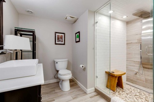 103 Tuscany Estates Crescent Nw, Calgary, AB - Indoor Photo Showing Bathroom