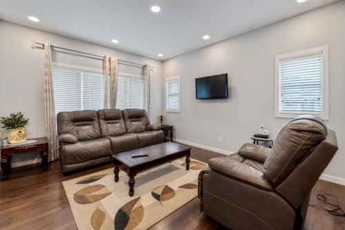 188 Savanna Grove Ne, Calgary, AB - Indoor Photo Showing Living Room