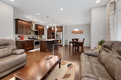 188 Savanna Grove Ne, Calgary, AB - Indoor Photo Showing Living Room