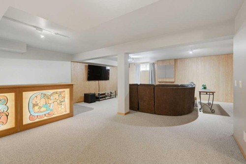 4 Inglewood Landing Se, Calgary, AB - Indoor
