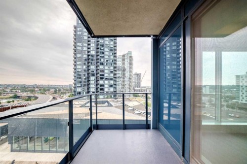 704-530 3 Street Se, Calgary, AB - Outdoor With Balcony With Exterior