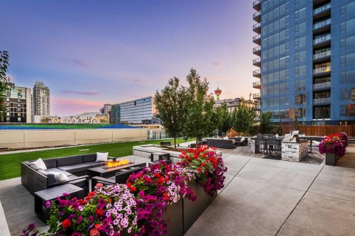 704-530 3 Street Se, Calgary, AB - Outdoor With Balcony