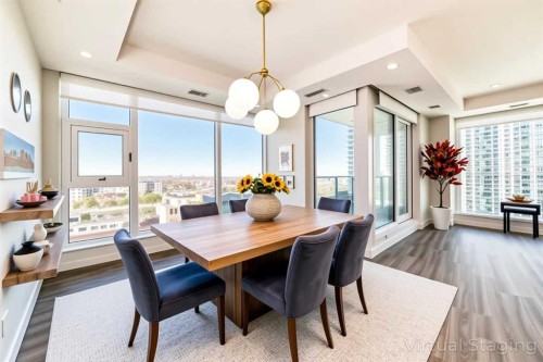 704-530 3 Street Se, Calgary, AB - Indoor Photo Showing Dining Room