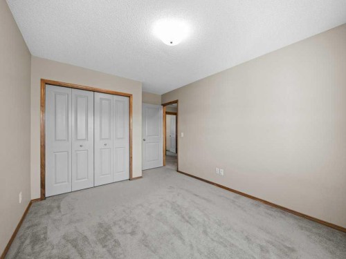 108 Pantego Rise Nw, Calgary, AB - Indoor Photo Showing Other Room