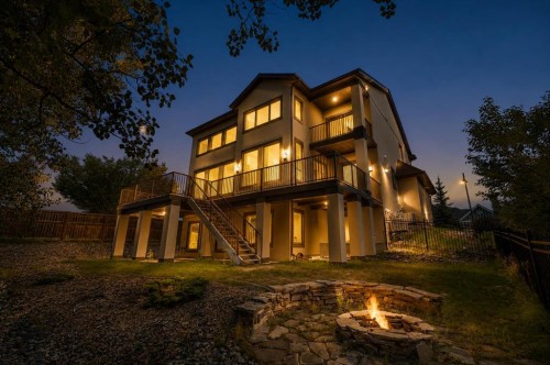8243 Fortress Drive Sw, Calgary, AB - Outdoor