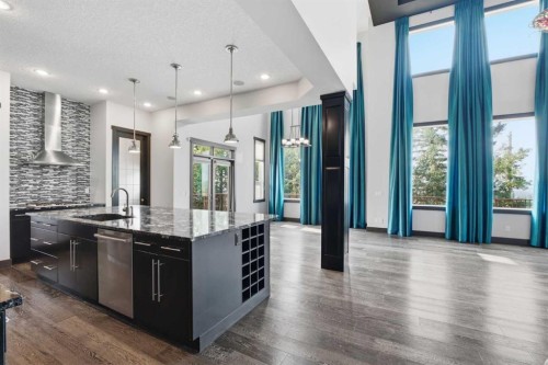 8243 Fortress Drive Sw, Calgary, AB - Indoor Photo Showing Kitchen With Upgraded Kitchen