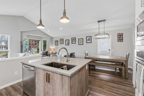 230 Mt Lorette Place Se, Calgary, AB - Indoor Photo Showing Kitchen With Upgraded Kitchen