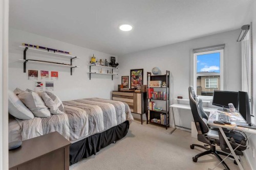 444 Lawthorn Way, Airdrie, AB - Indoor Photo Showing Bedroom