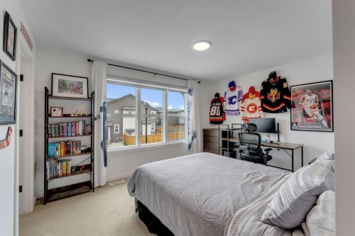 444 Lawthorn Way, Airdrie, AB - Indoor Photo Showing Bedroom