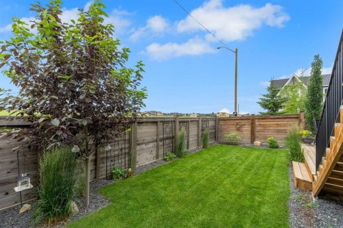 444 Lawthorn Way, Airdrie, AB - Outdoor