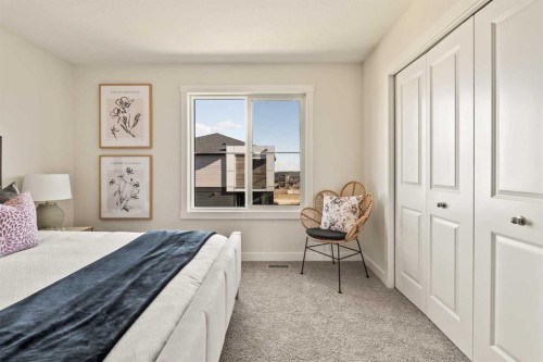 15020 Centre Street Ne, Calgary, AB - Indoor Photo Showing Bedroom