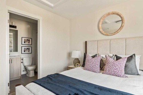 15020 Centre Street Ne, Calgary, AB - Indoor Photo Showing Bedroom