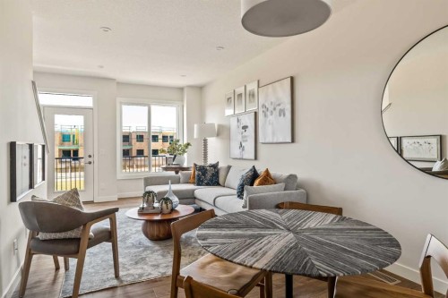 15020 Centre Street Ne, Calgary, AB - Indoor
