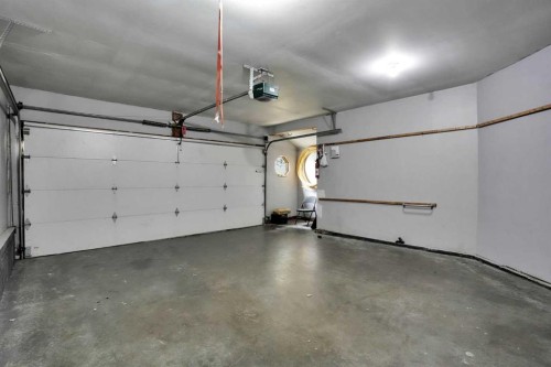 51 Del Monica Place Ne, Calgary, AB - Indoor Photo Showing Garage