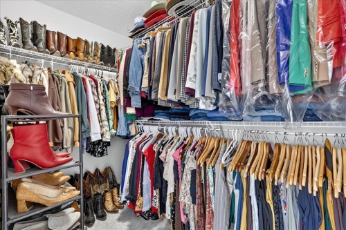 163 Copperleaf Way Se, Calgary, AB - Indoor With Storage