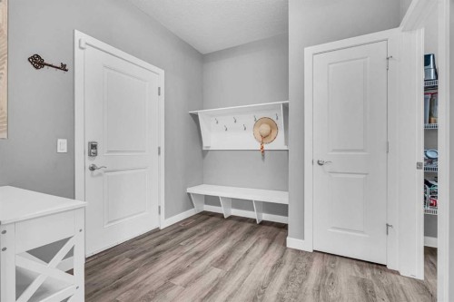 49 Creekside Avenue Sw, Calgary, AB - Indoor Photo Showing Other Room