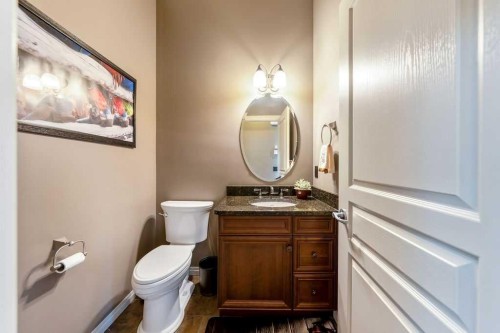 22 Tuscany Estates Crescent Nw, Calgary, AB - Indoor Photo Showing Bathroom