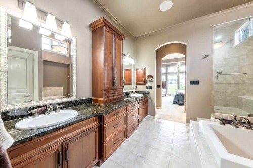 22 Tuscany Estates Crescent Nw, Calgary, AB - Indoor Photo Showing Bathroom