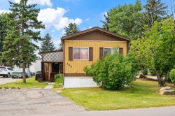 364 Burroughs Circle NECalgary, AB T1Y 6K3