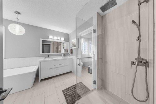 501 Patterson View Sw, Calgary, AB - Indoor Photo Showing Bathroom