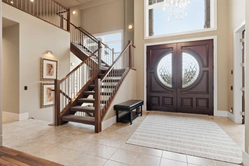 120 Lynx Ridge Road Nw, Calgary, AB - Indoor Photo Showing Other Room