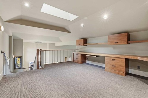 120 Lynx Ridge Road Nw, Calgary, AB - Indoor Photo Showing Other Room