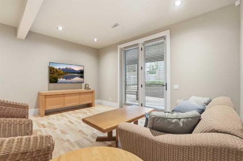 120 Lynx Ridge Road Nw, Calgary, AB - Indoor Photo Showing Living Room