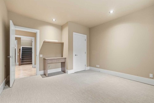 120 Lynx Ridge Road Nw, Calgary, AB - Indoor Photo Showing Other Room