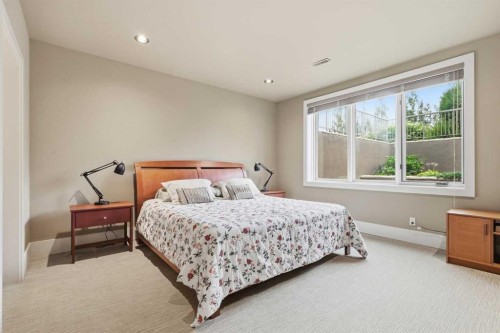 120 Lynx Ridge Road Nw, Calgary, AB - Indoor Photo Showing Bedroom