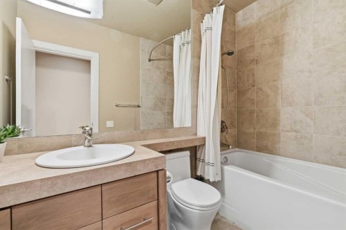 120 Lynx Ridge Road Nw, Calgary, AB - Indoor Photo Showing Bathroom