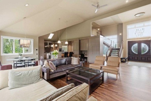 120 Lynx Ridge Road Nw, Calgary, AB - Indoor Photo Showing Living Room