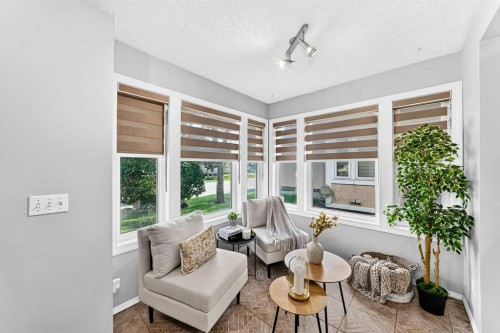 76-388 Sandarac Drive Nw, Calgary, AB - Indoor