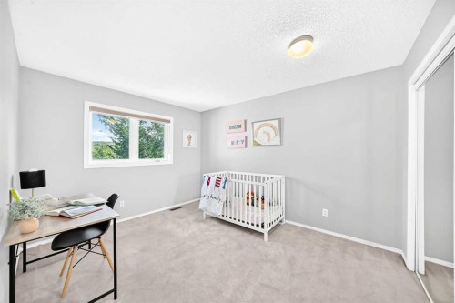 76-388 Sandarac Drive Nw, Calgary, AB - Indoor Photo Showing Office