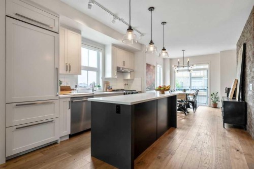 119 Sherwood Lane Nw, Calgary, AB - Indoor Photo Showing Kitchen With Upgraded Kitchen