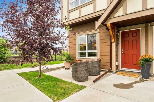 119 Sherwood Lane Nw, Calgary, AB - Outdoor