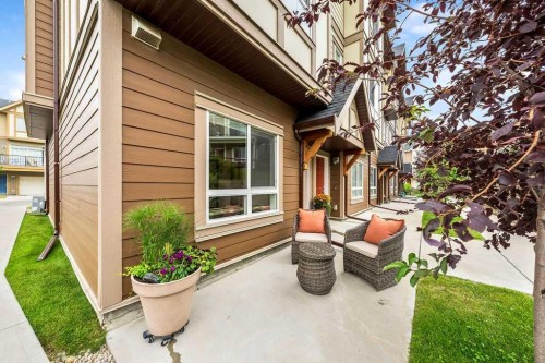 119 Sherwood Lane Nw, Calgary, AB - Outdoor With Exterior