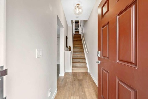 119 Sherwood Lane Nw, Calgary, AB - Indoor Photo Showing Other Room