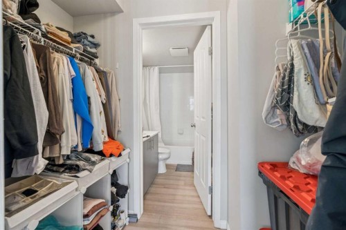1408-1111 6 Avenue Sw, Calgary, AB - Indoor With Storage