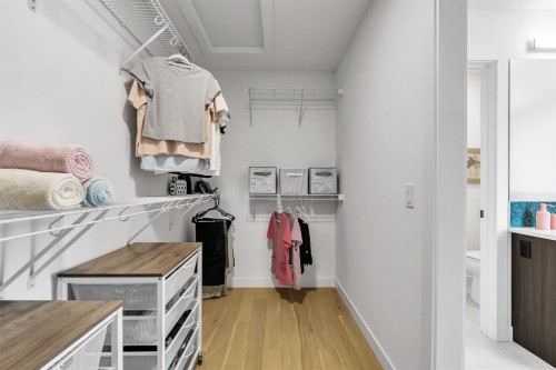 406 Rowley Way Nw, Calgary, AB - Indoor Photo Showing Laundry Room