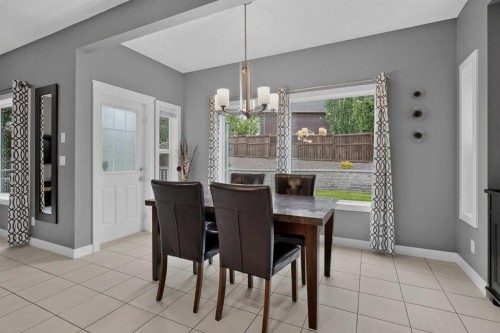 139 Nolanshire Point Nw, Calgary, AB - Indoor Photo Showing Dining Room