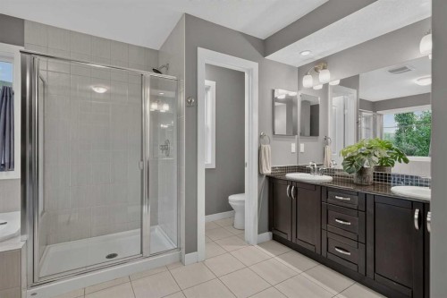 139 Nolanshire Point Nw, Calgary, AB - Indoor Photo Showing Bathroom
