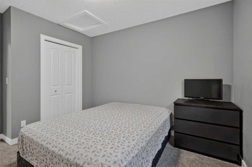 139 Nolanshire Point Nw, Calgary, AB - Indoor Photo Showing Bedroom