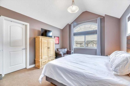 13 Cranberry Avenue Se, Calgary, AB - Indoor Photo Showing Bedroom