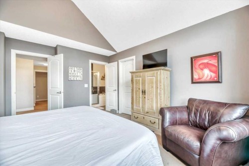 13 Cranberry Avenue Se, Calgary, AB - Indoor Photo Showing Bedroom