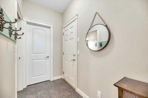13 Cranberry Avenue Se, Calgary, AB - Indoor Photo Showing Other Room