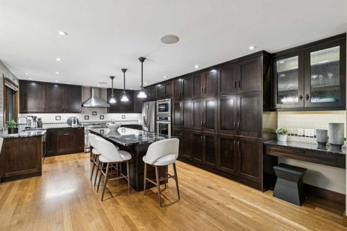 23 Bay View Drive Sw, Calgary, AB - Indoor Photo Showing Kitchen