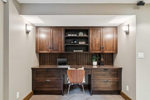23 Bay View Drive Sw, Calgary, AB - Indoor Photo Showing Other Room