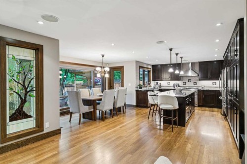 23 Bay View Drive Sw, Calgary, AB - Indoor Photo Showing Other Room