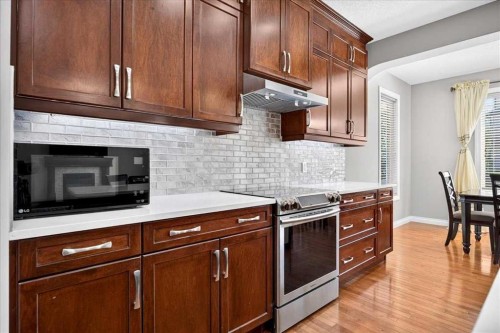 25 Sherwood Close Nw, Calgary, AB 