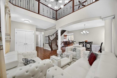25 Sherwood Close Nw, Calgary, AB 